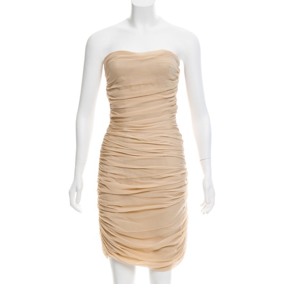 Diane Von Furstenberg Dresses & Skirts - DIANE VON FURSTENBERG
Silk Lelette Dress
Size:US 4